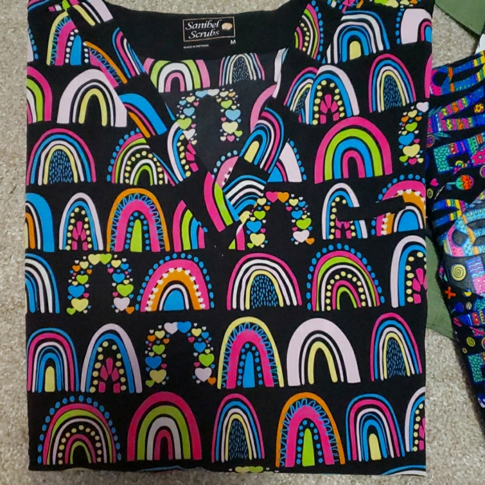 Sanibel Scrub Top Medium NWOT